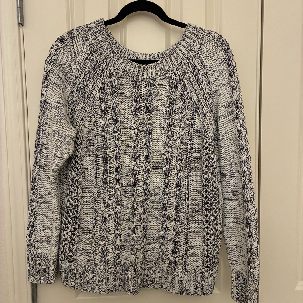 GAP Women's Cable Knit Sweater - Black and White